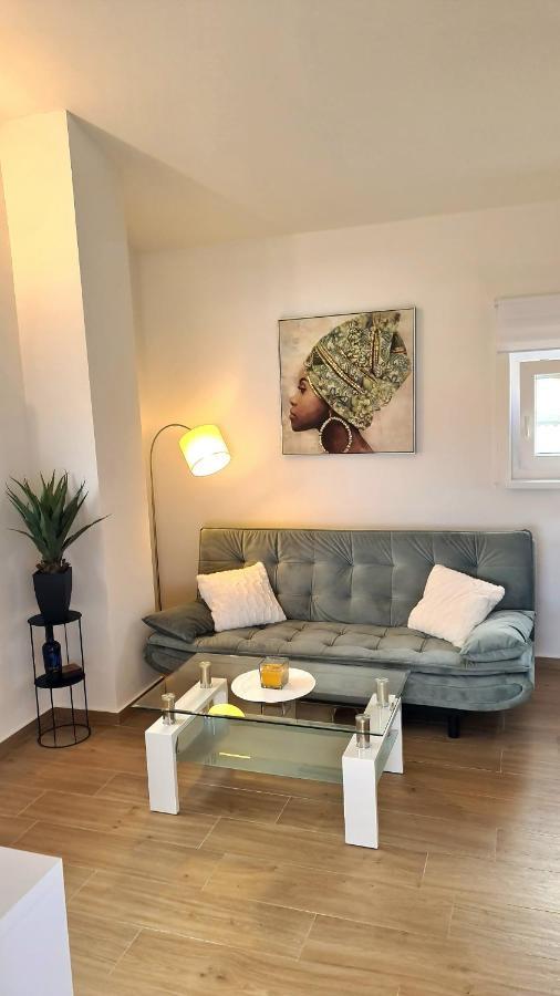 Family Oasis Apartment Zukve Vrsi Luaran gambar